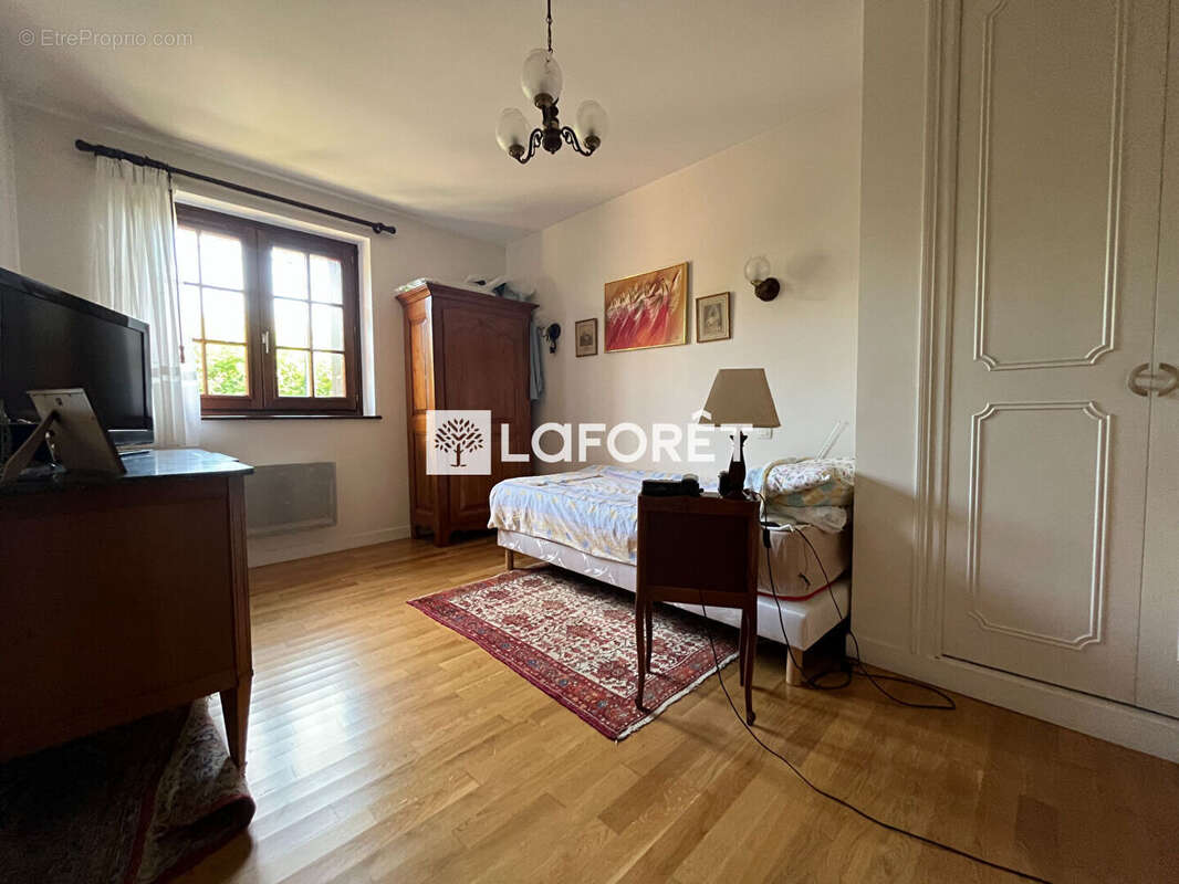 Maison à ORMESSON-SUR-MARNE