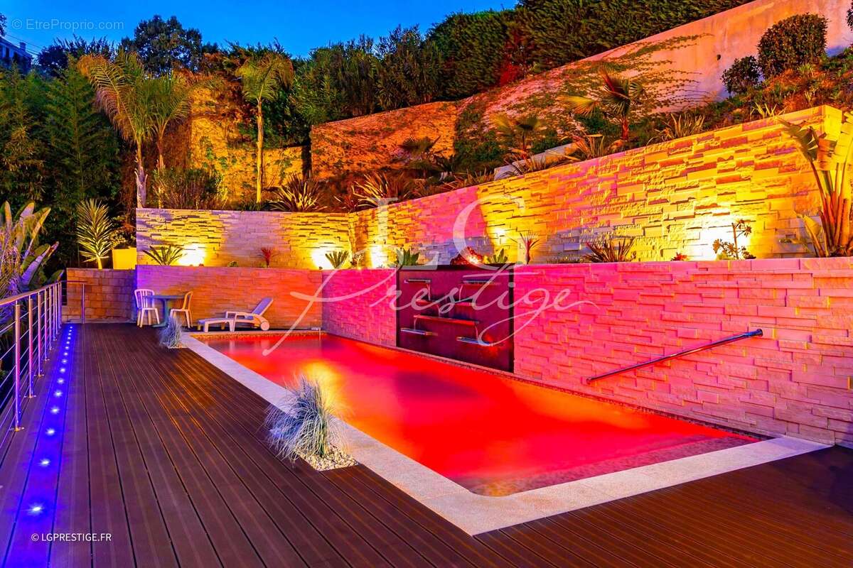 Maison à MANDELIEU-LA-NAPOULE