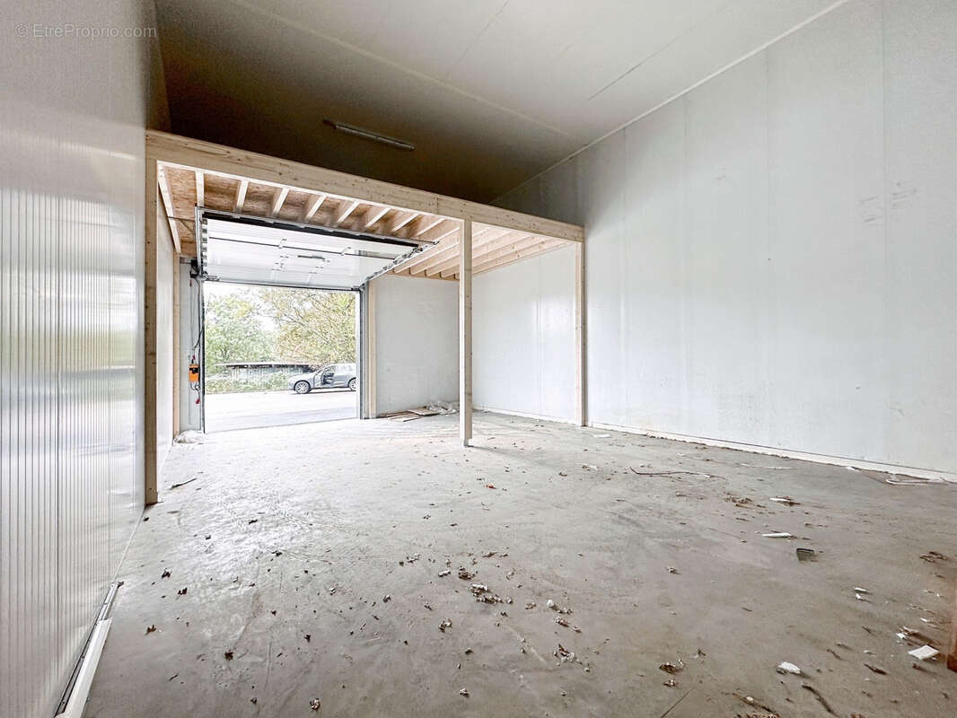 Commerce à SAINTE-CONSORCE