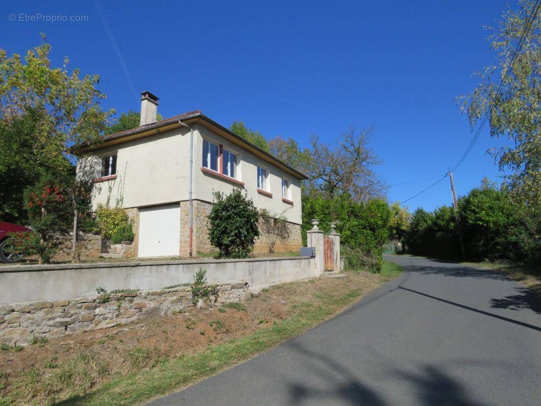 Maison à CHABRIGNAC