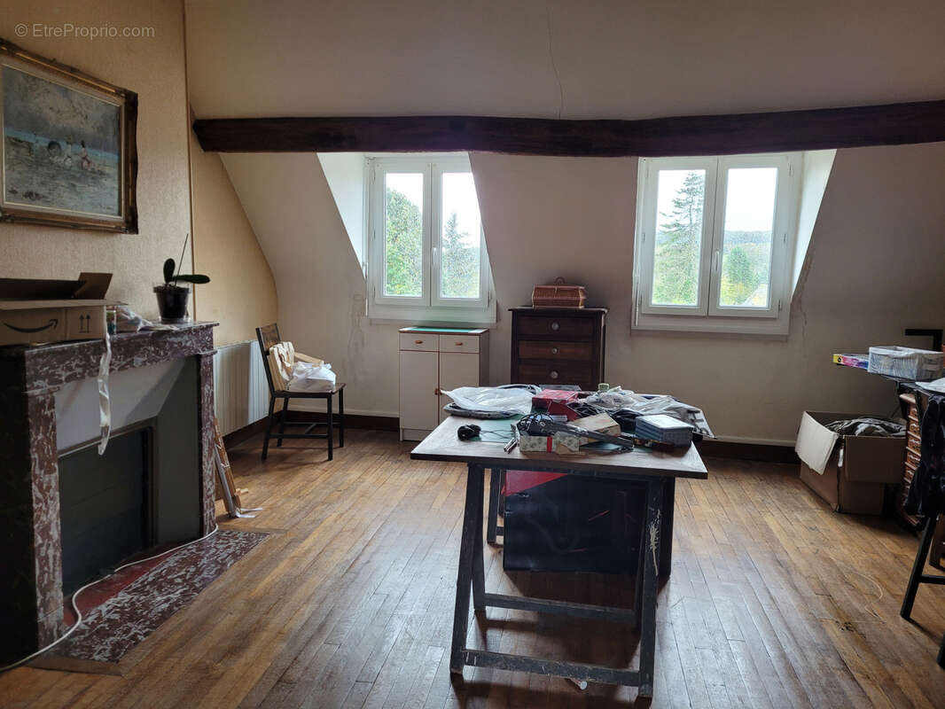 Maison à CONDE-SUR-HUISNE