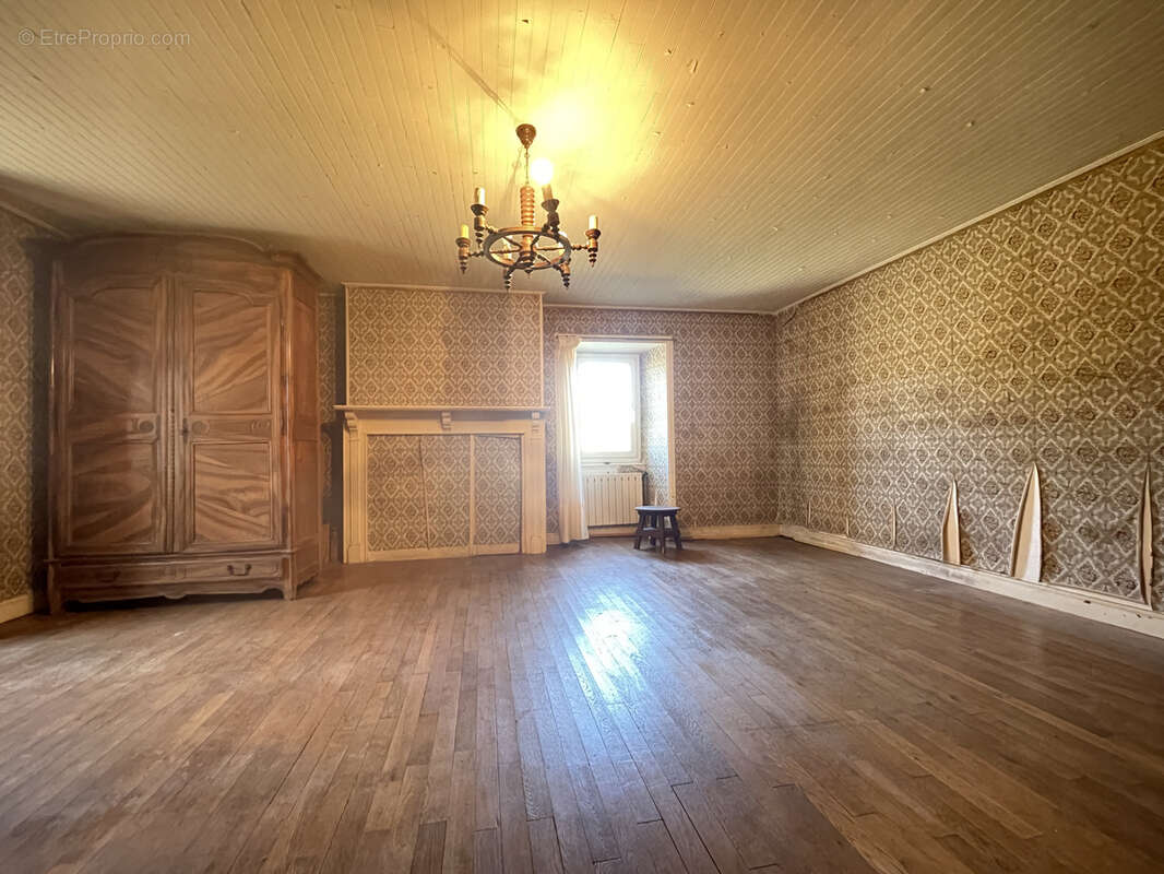 Maison à RILHAC-XAINTRIE