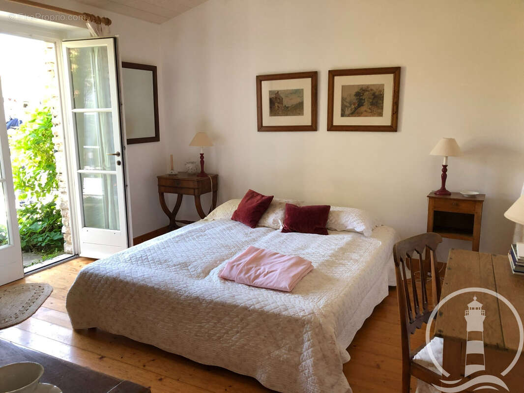 Maison à SAINT-CLEMENT-DES-BALEINES