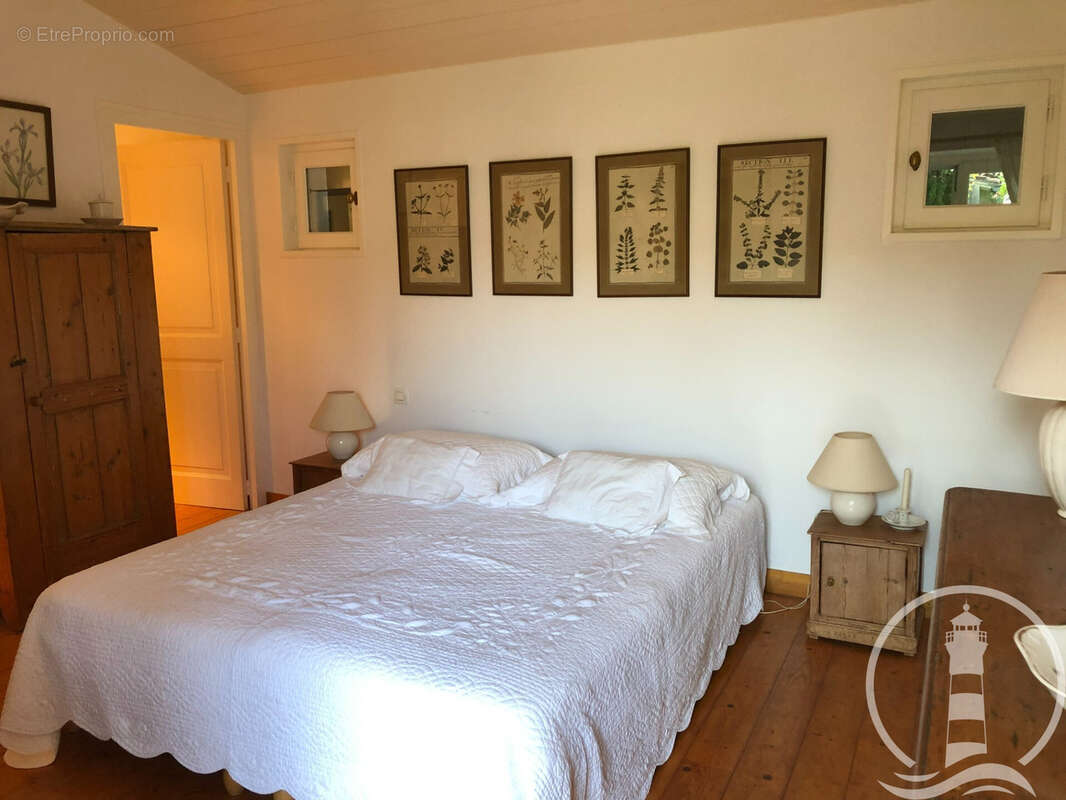 Maison à SAINT-CLEMENT-DES-BALEINES