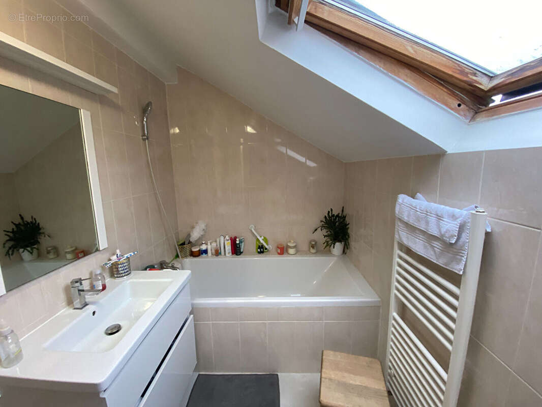 Appartement à VILLE-LA-GRAND