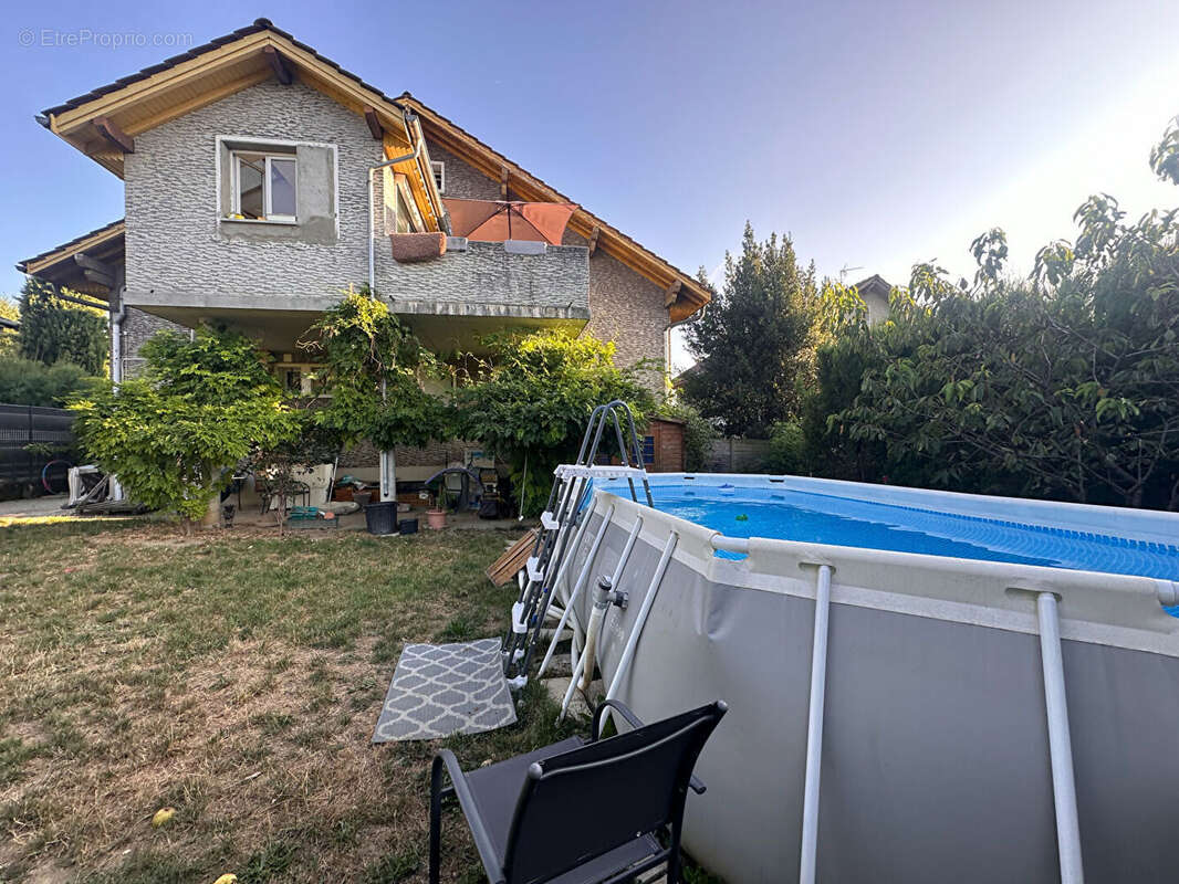 Appartement à VILLE-LA-GRAND