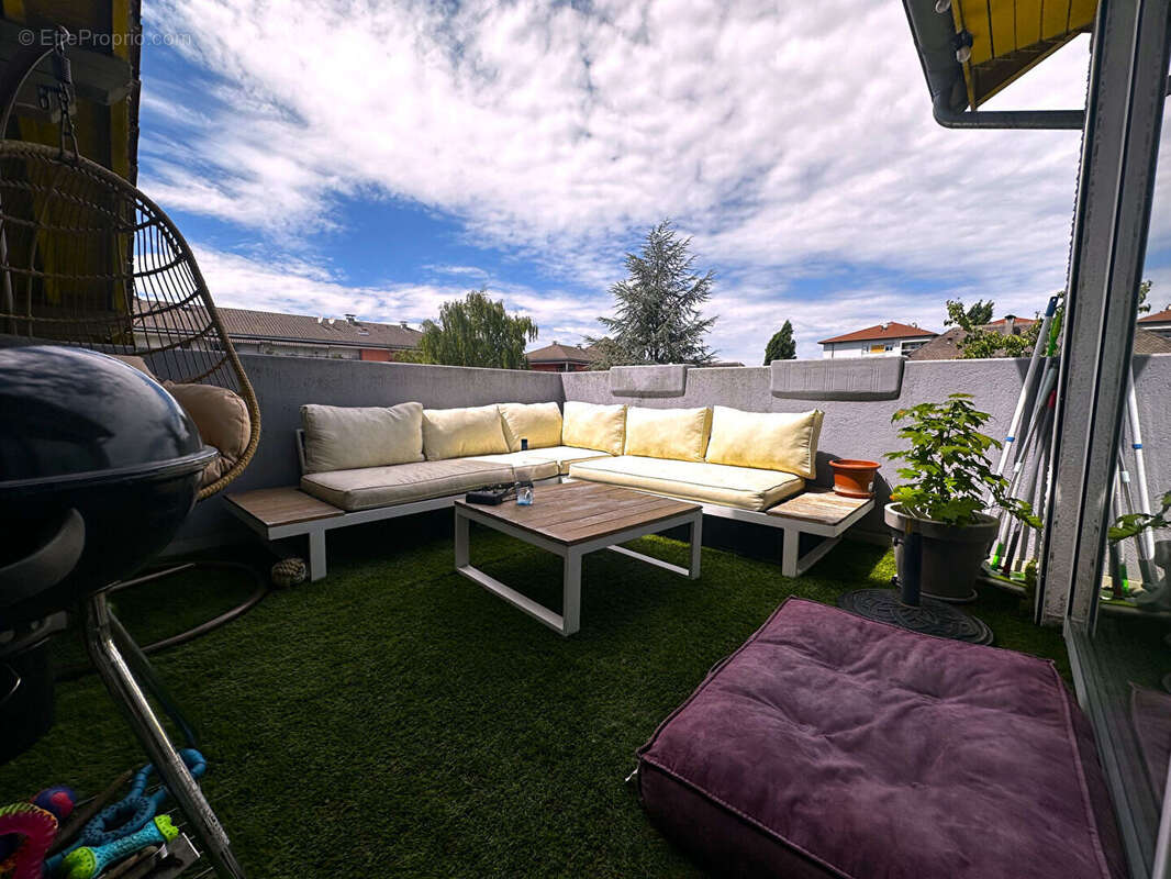 Appartement à VILLE-LA-GRAND