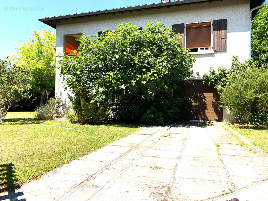 Maison à SAINT-SORLIN-EN-VALLOIRE