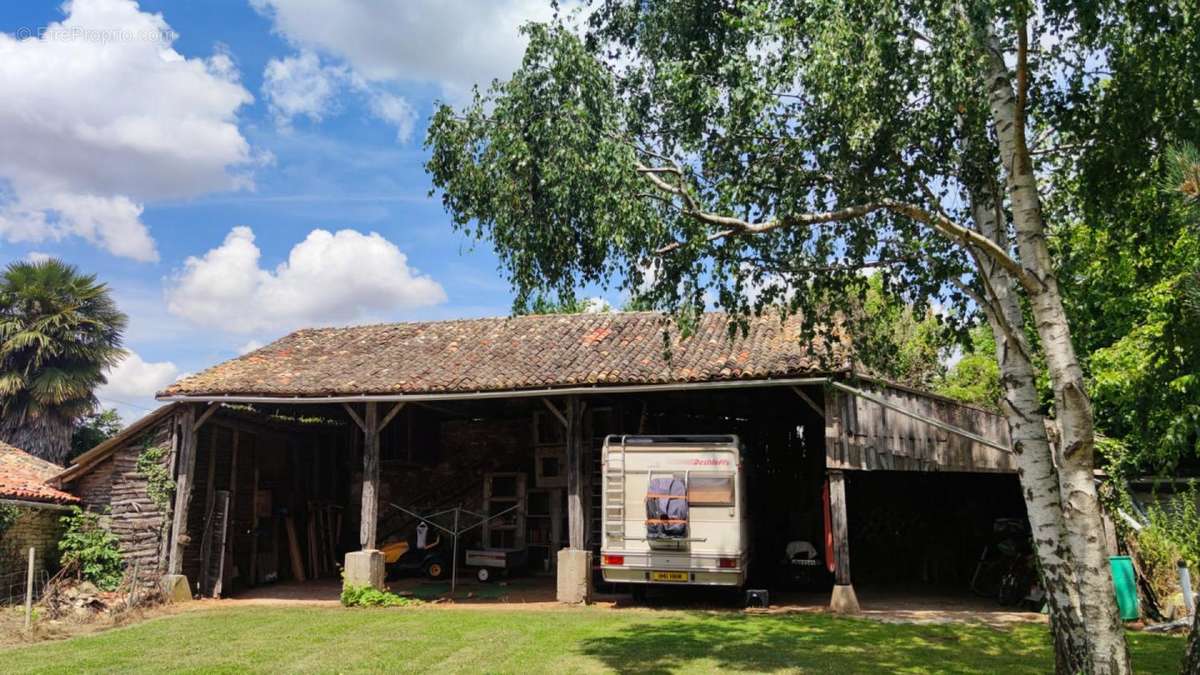 19.open barn - Maison à CLUSSAIS-LA-POMMERAIE