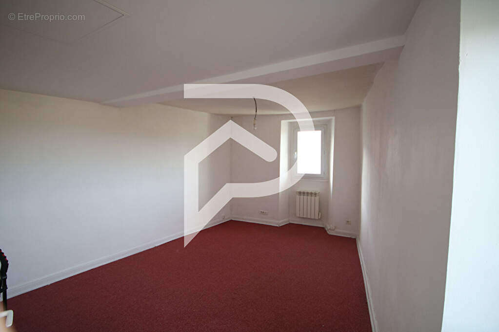 Appartement à OLORON-SAINTE-MARIE