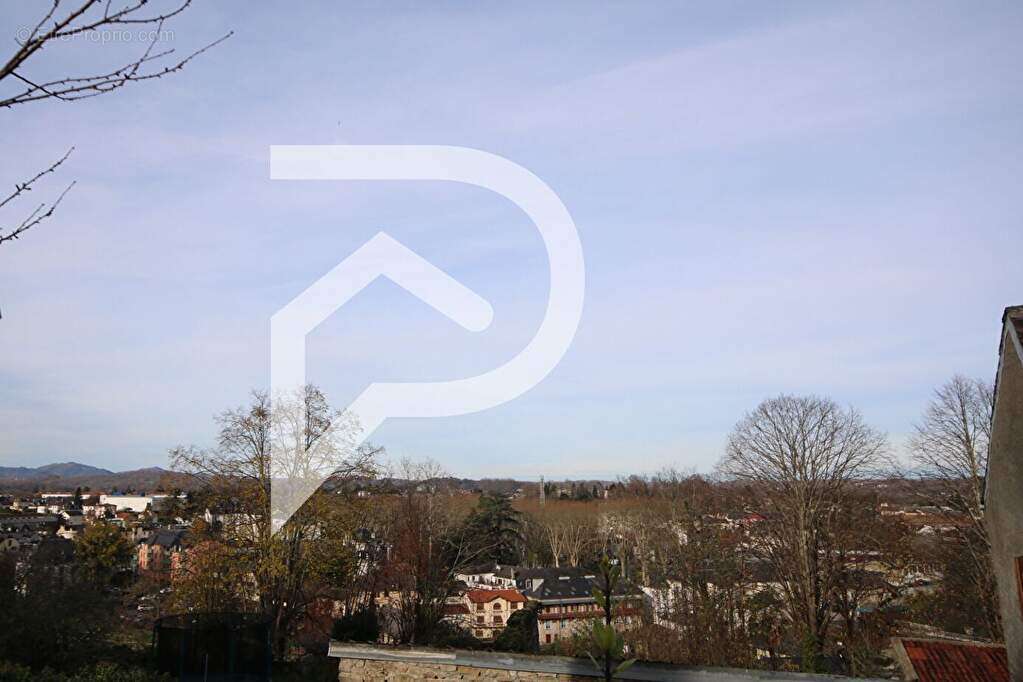 Appartement à OLORON-SAINTE-MARIE