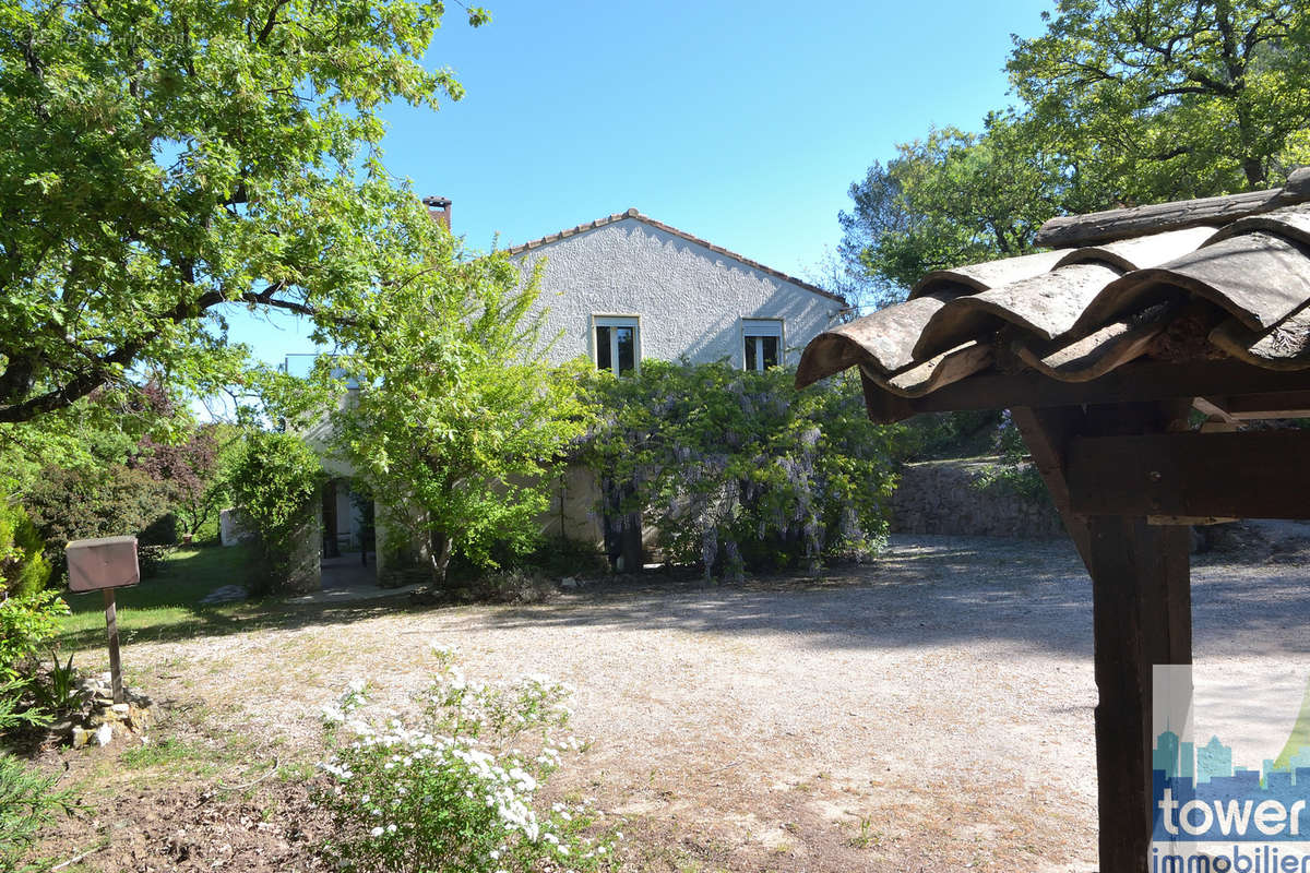 Maison à SAINT-MAXIMIN-LA-SAINTE-BAUME