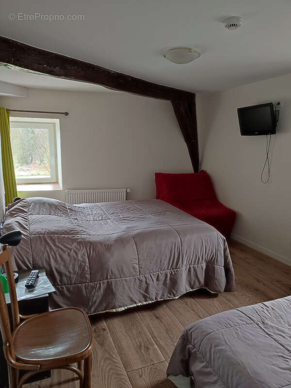 Commerce à MENETREOL-SOUS-SANCERRE