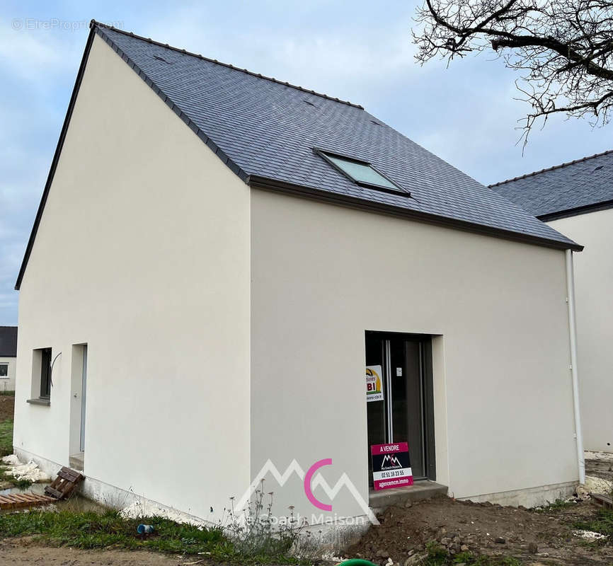 Maison à LA CHAPELLE-DES-MARAIS