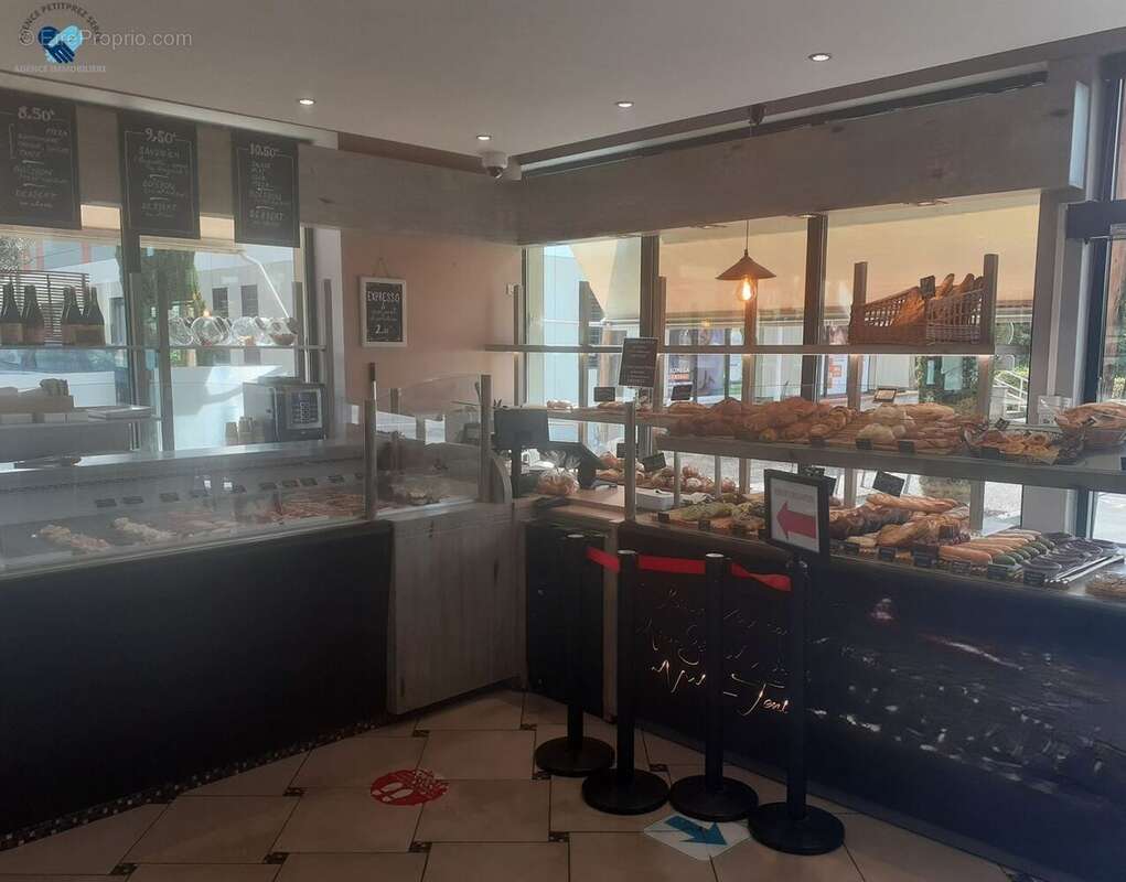 Commerce à PIN-BALMA