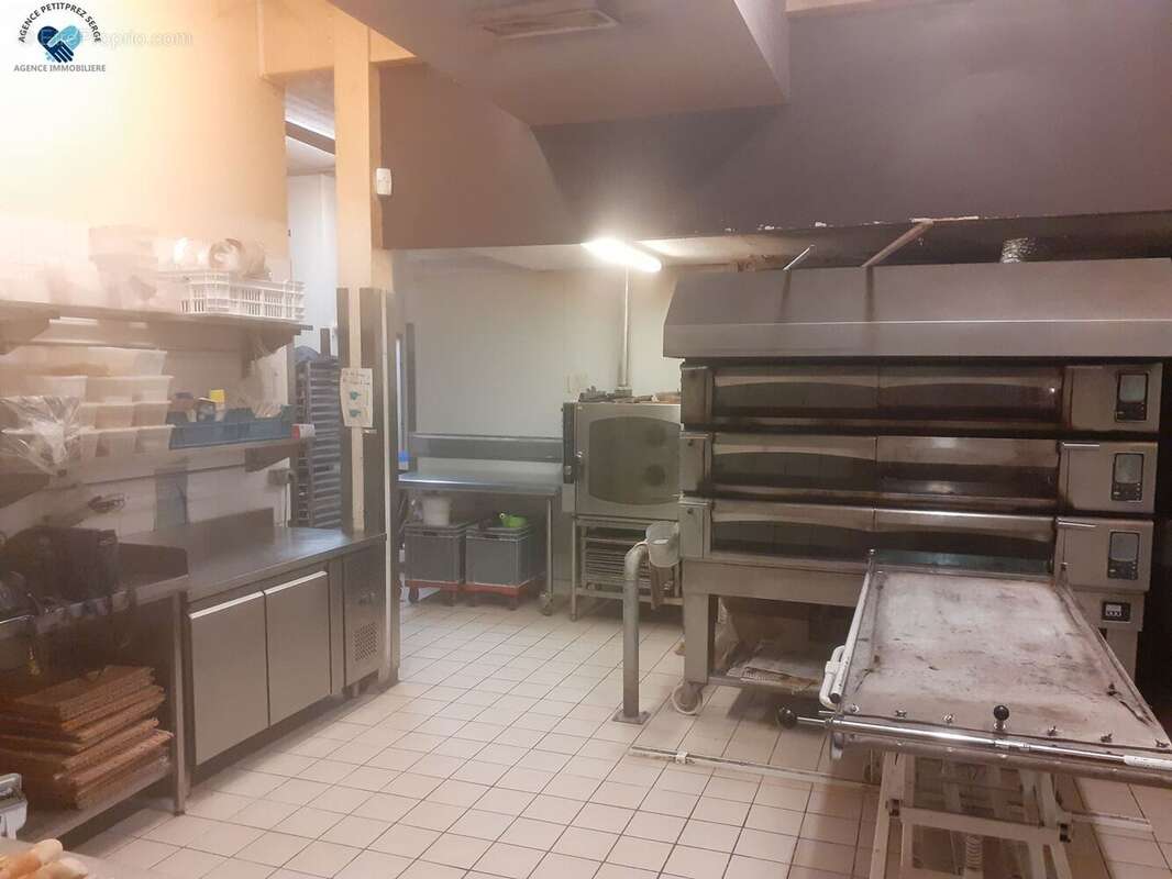 Commerce à PIN-BALMA