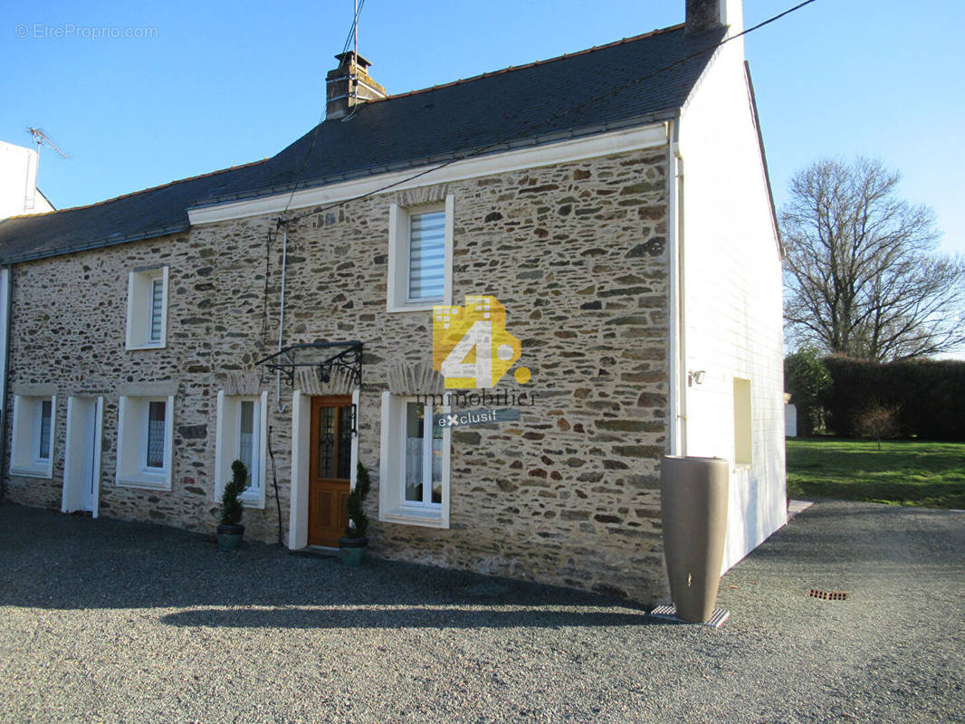 Maison à SAINTE-ANNE-SUR-BRIVET