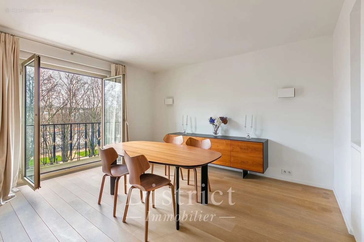 Appartement a louer paris-7e-arrondissement - 4 pièce(s) - 112 m2 - Surfyn