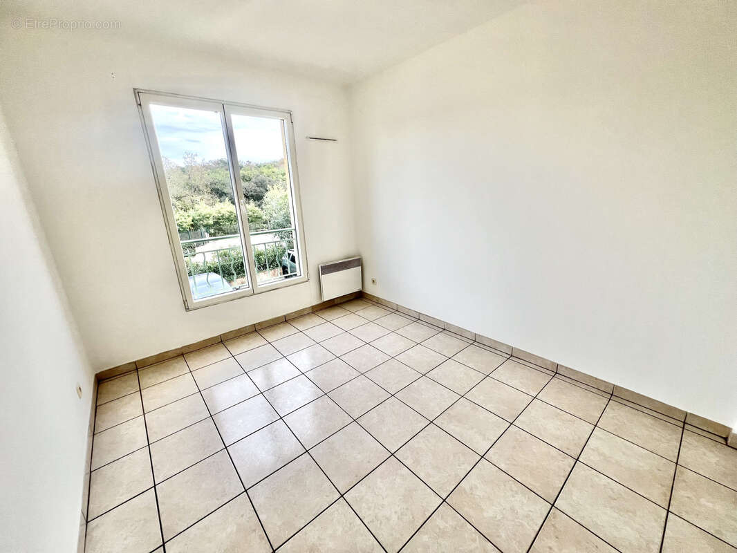 Appartement à LA CROIX-VALMER