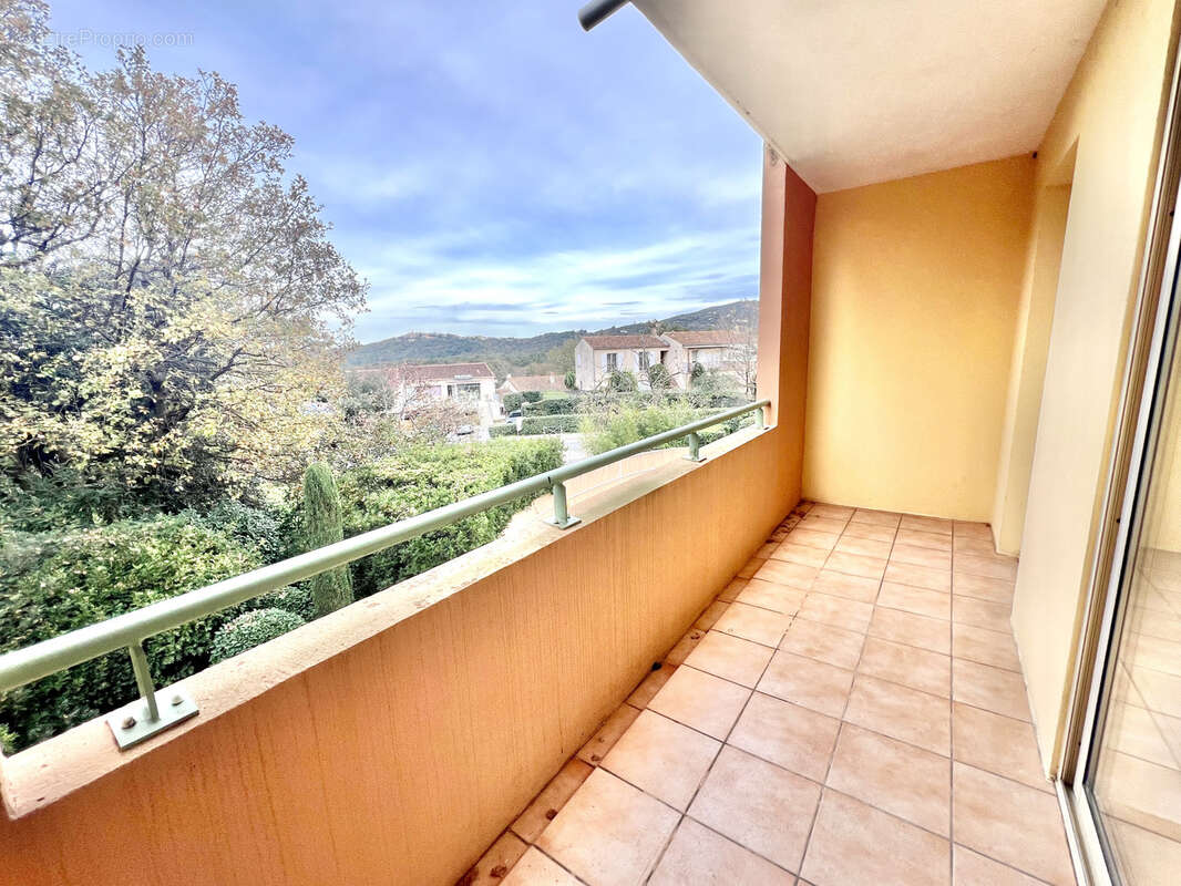 Appartement à LA CROIX-VALMER