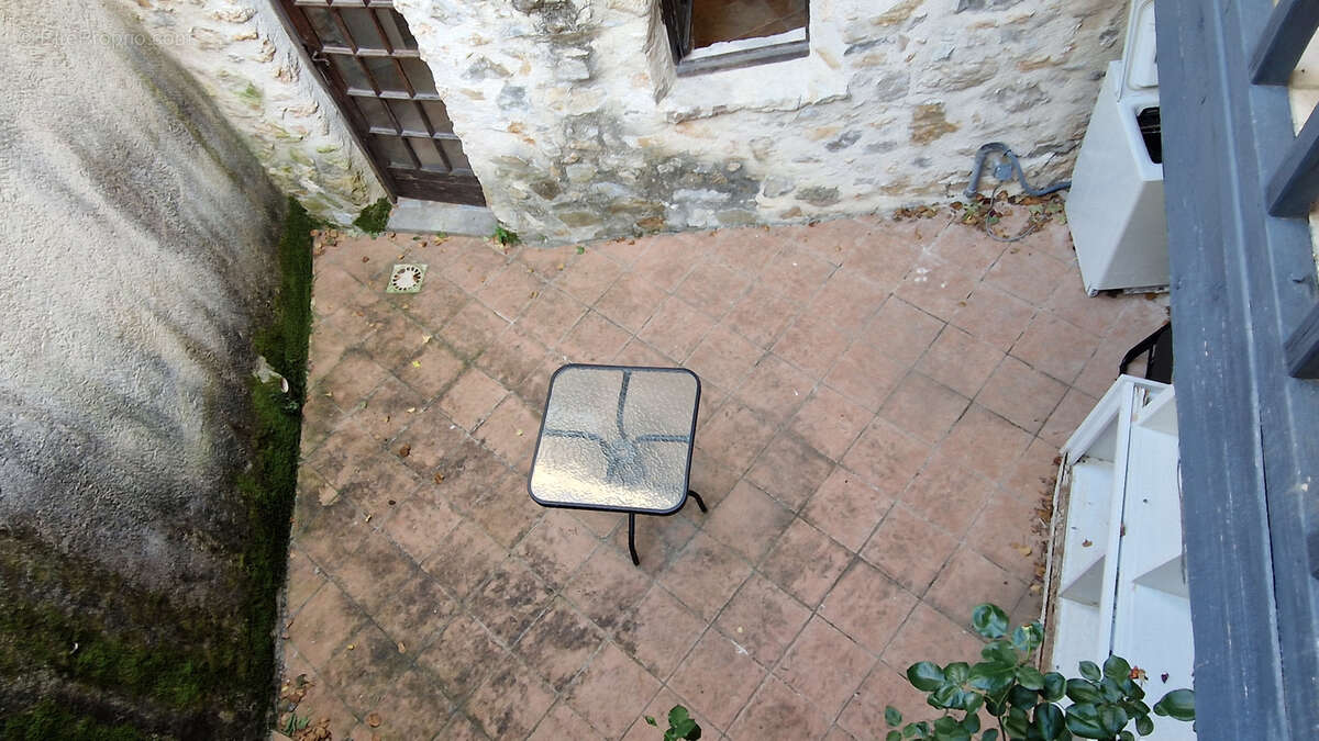 Maison à SAINT-GUILHEM-LE-DESERT