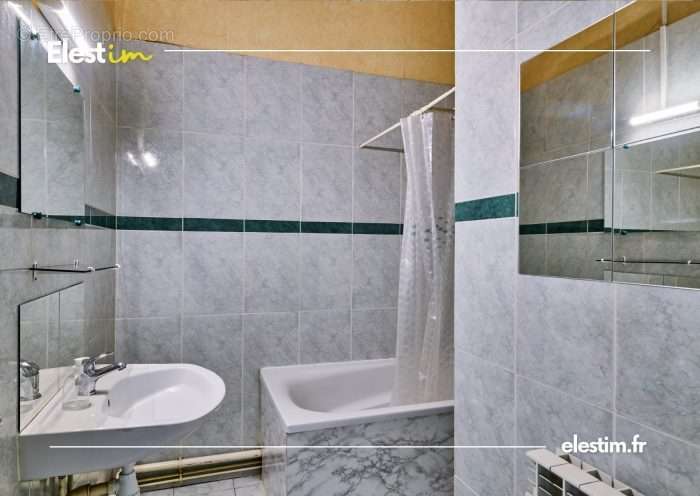 Appartement : Salle de bain  - Appartement à BORDEAUX