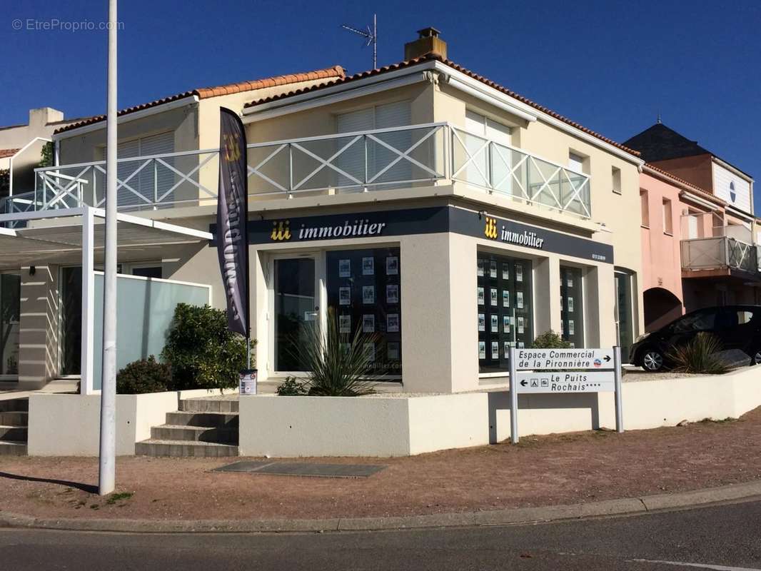 Parking à OLONNE-SUR-MER