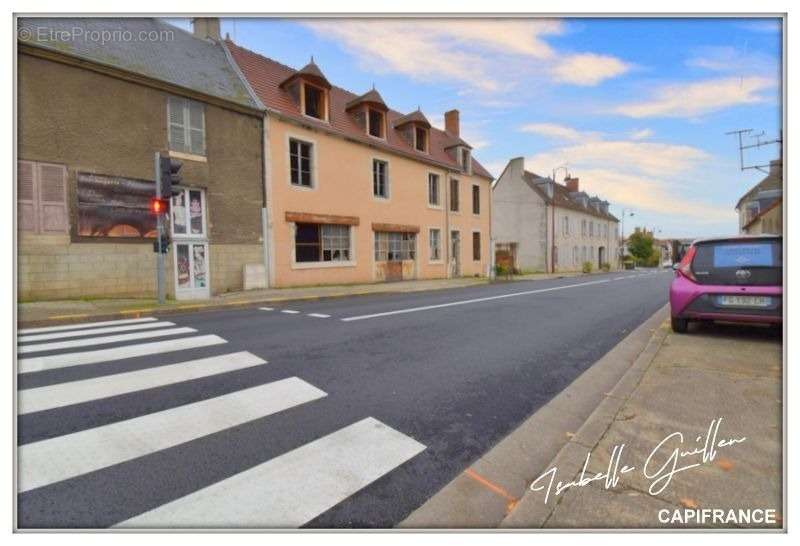 Maison à CULAN