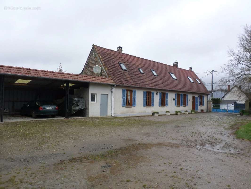 Maison à SAINT-MARTIN-CHOQUEL