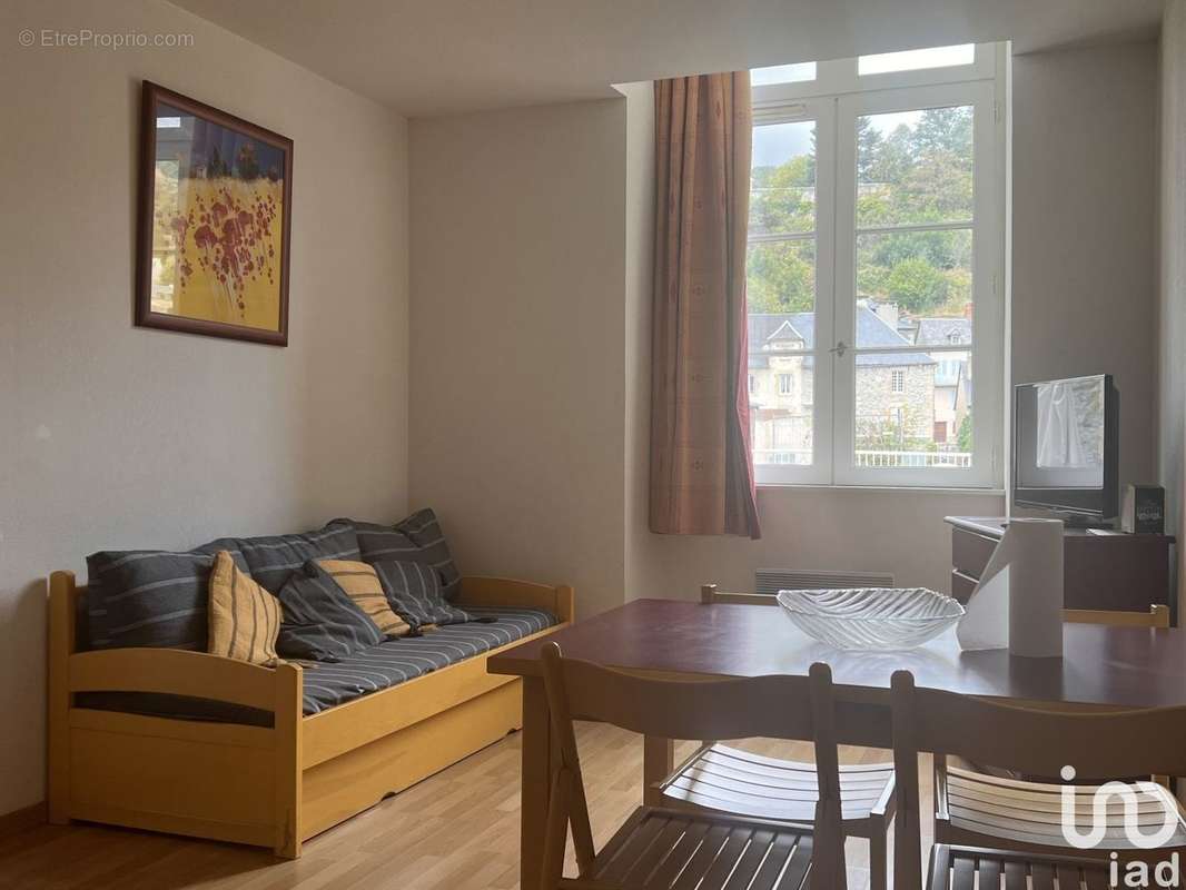 Photo 3 - Appartement à SAINT-GENIEZ-D&#039;OLT