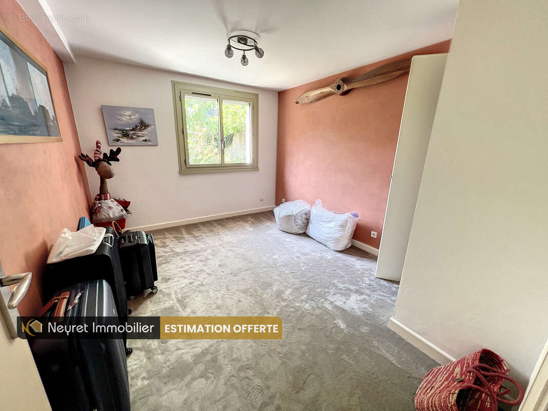 Maison à SAINT-MARTIN-LA-PLAINE