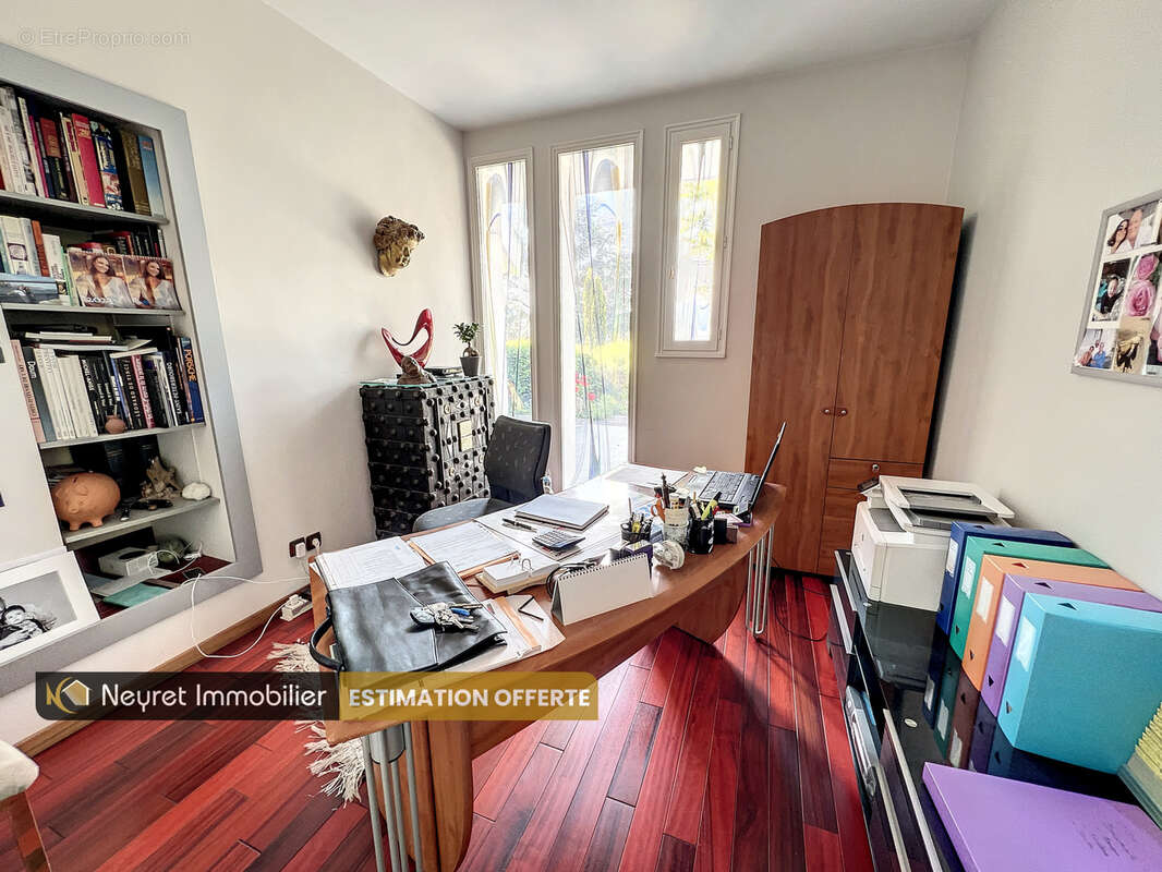 Maison à SAINT-MARTIN-LA-PLAINE