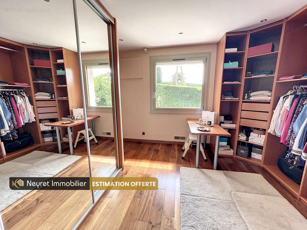 Maison à SAINT-MARTIN-LA-PLAINE