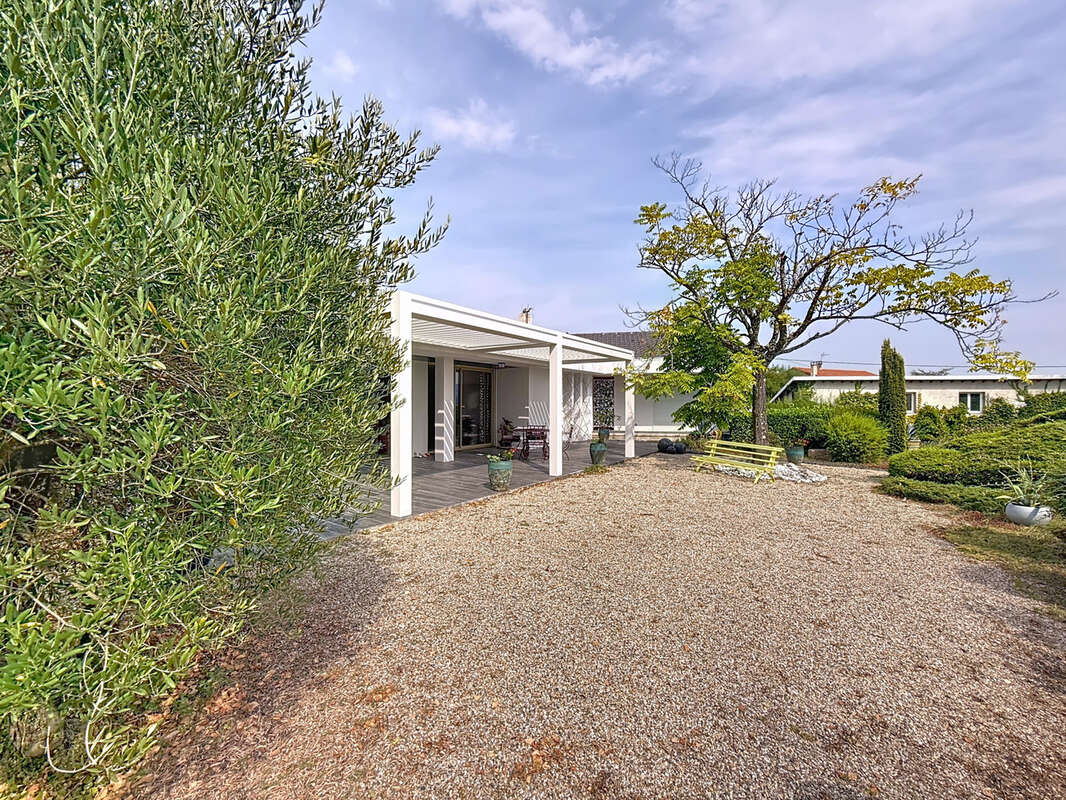 Maison à SAINT-MARTIN-LA-PLAINE