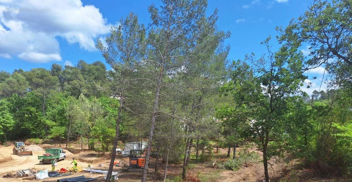 Terrain à BRIGNOLES