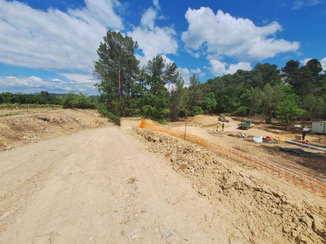 Terrain à BRIGNOLES