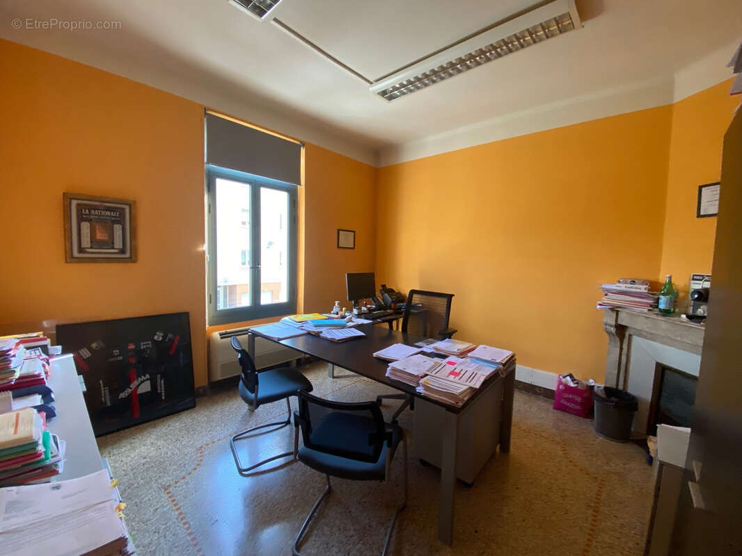 Commerce à CARPENTRAS