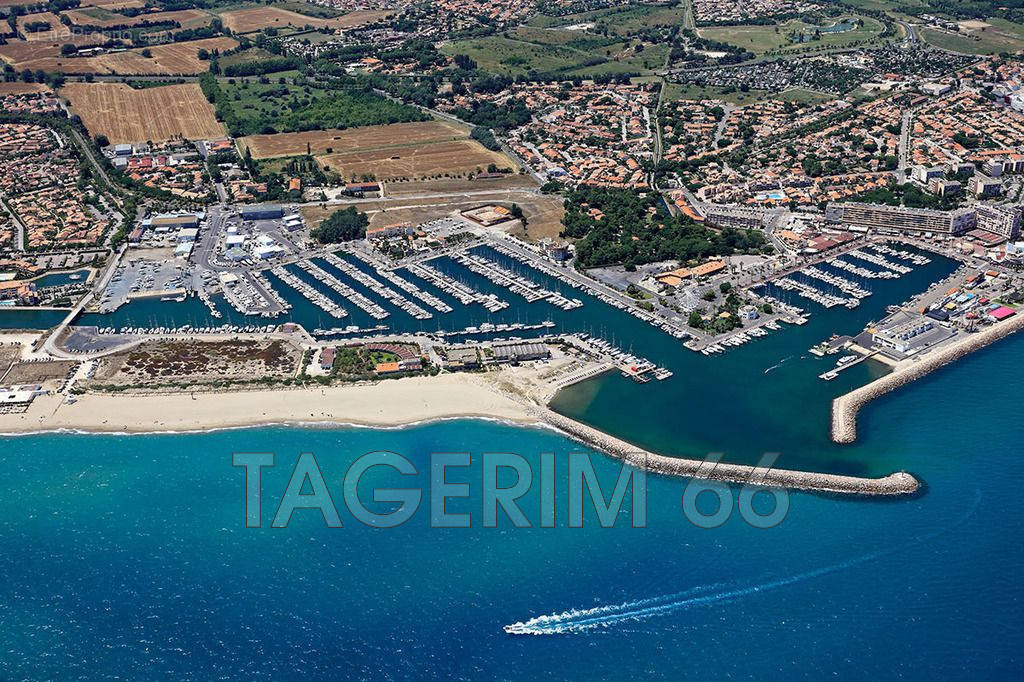 Parking à SAINT-CYPRIEN