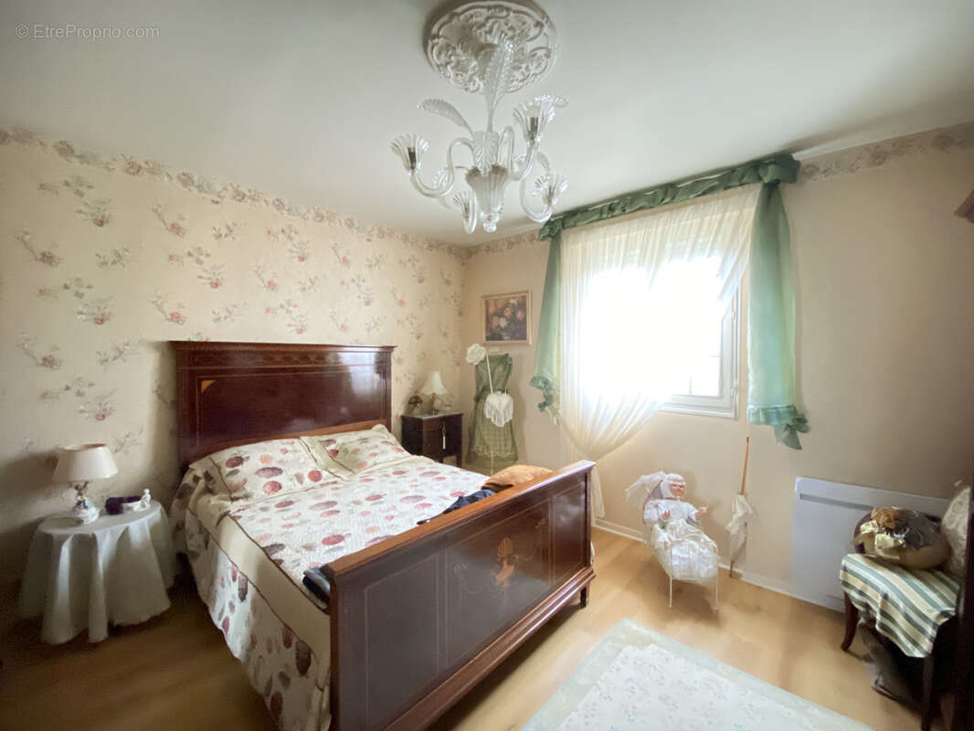 Maison à CHENNEVIERES-SUR-MARNE