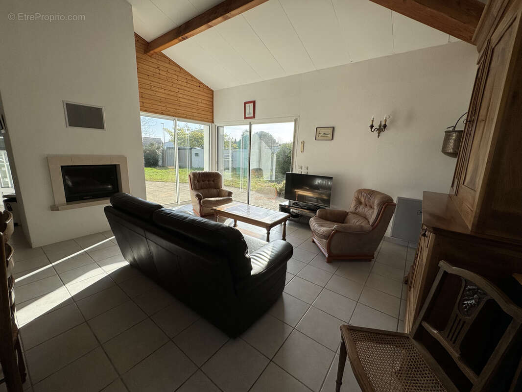 Maison à LES PORTES-EN-RE