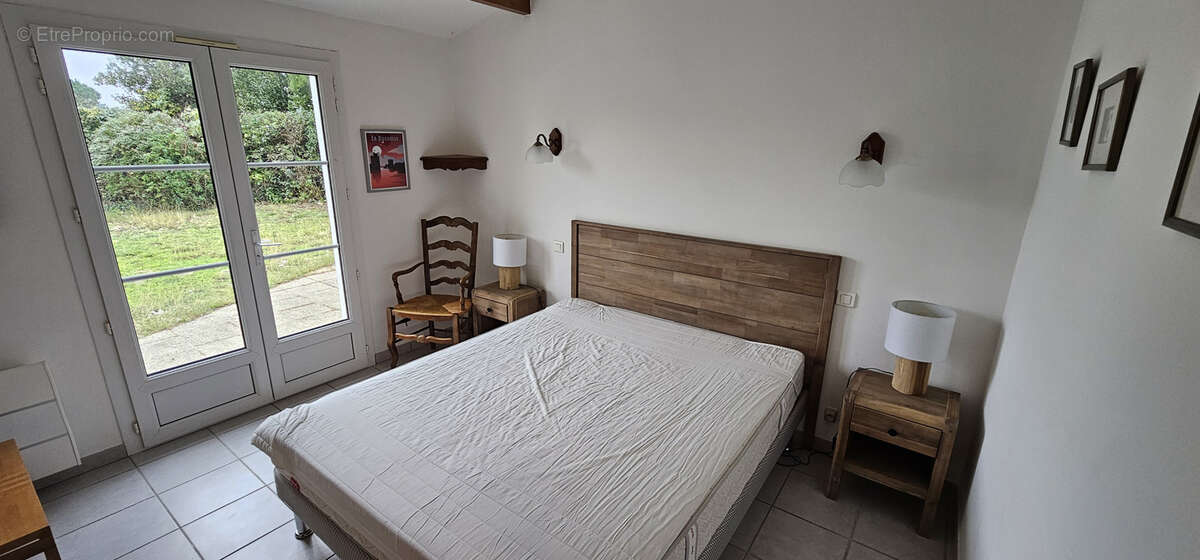 Maison à LES PORTES-EN-RE