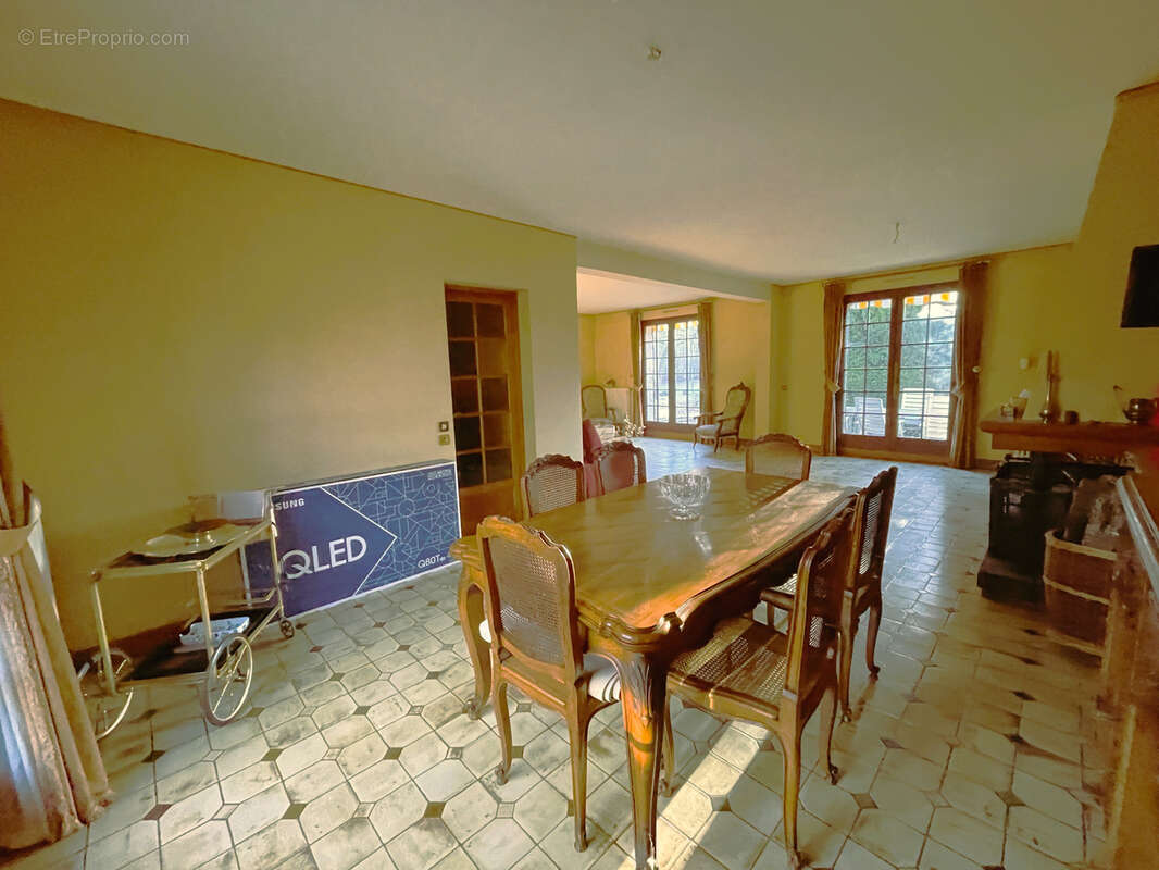 Maison à NOGENT-LE-PHAYE