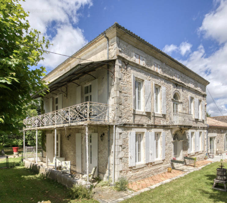 Maison à CASTELNAUD-DE-GRATECAMBE