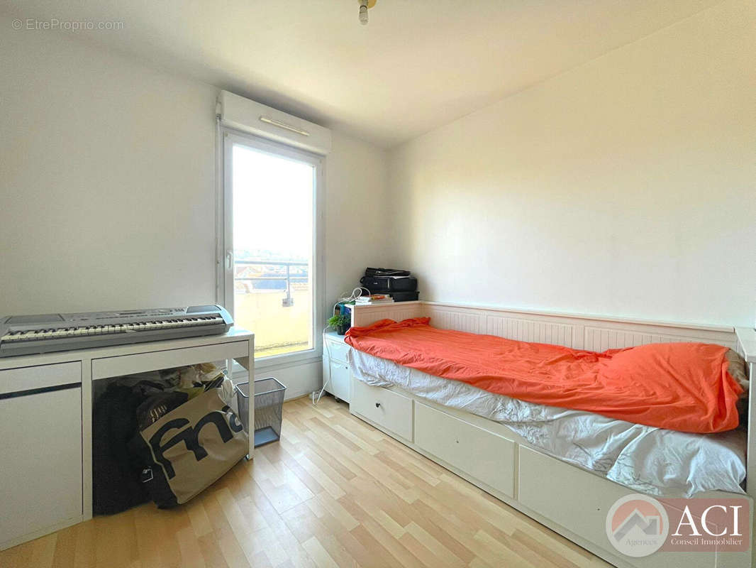 Appartement a louer montmagny - 5 pièce(s) - 100 m2 - Surfyn
