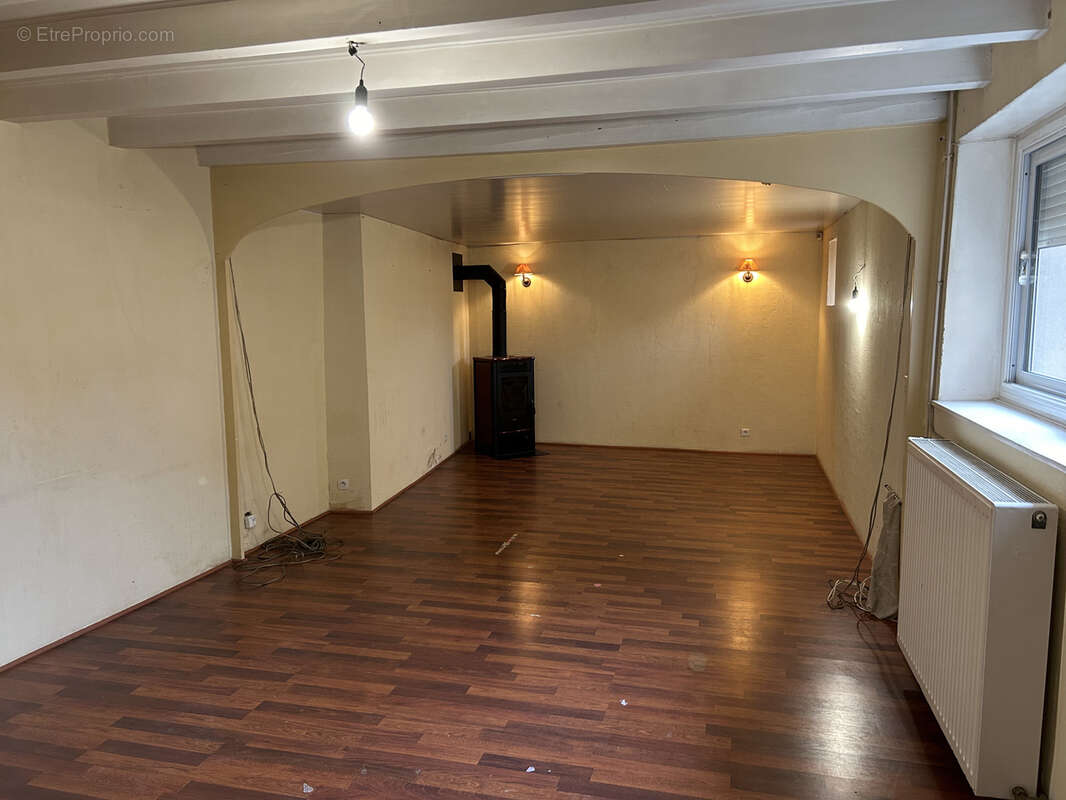 Maison à VAUX-EN-BEAUJOLAIS