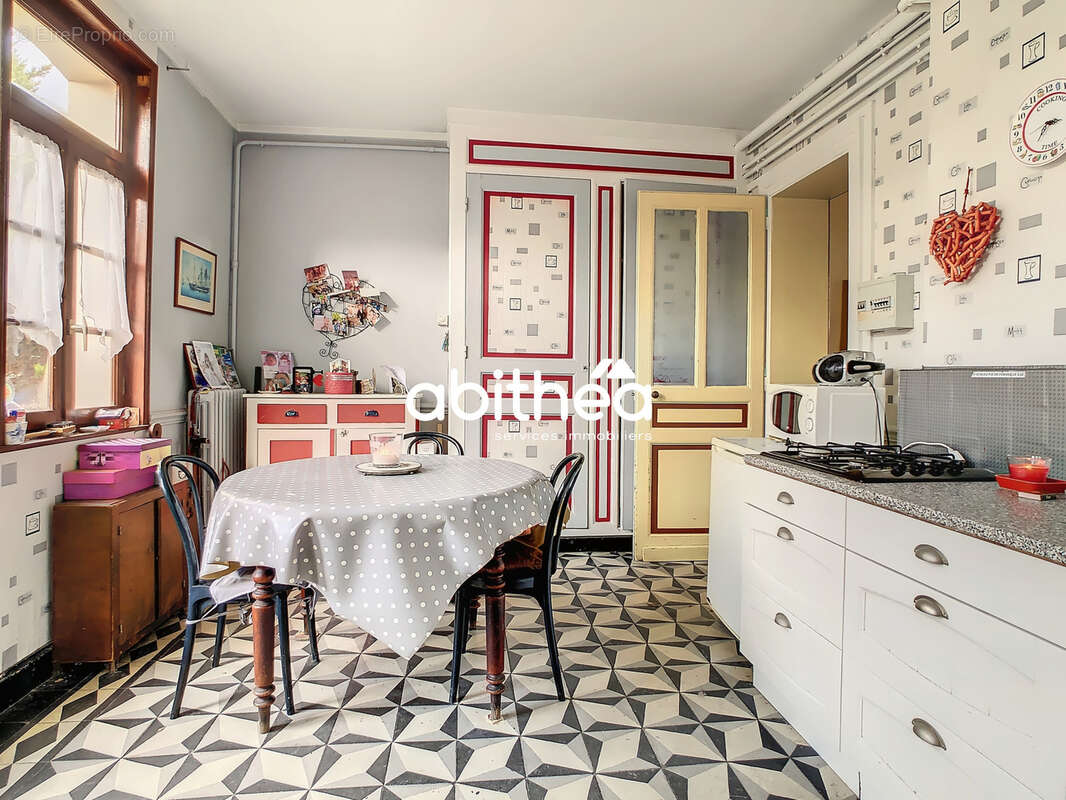 Maison à SAINTE-CATHERINE