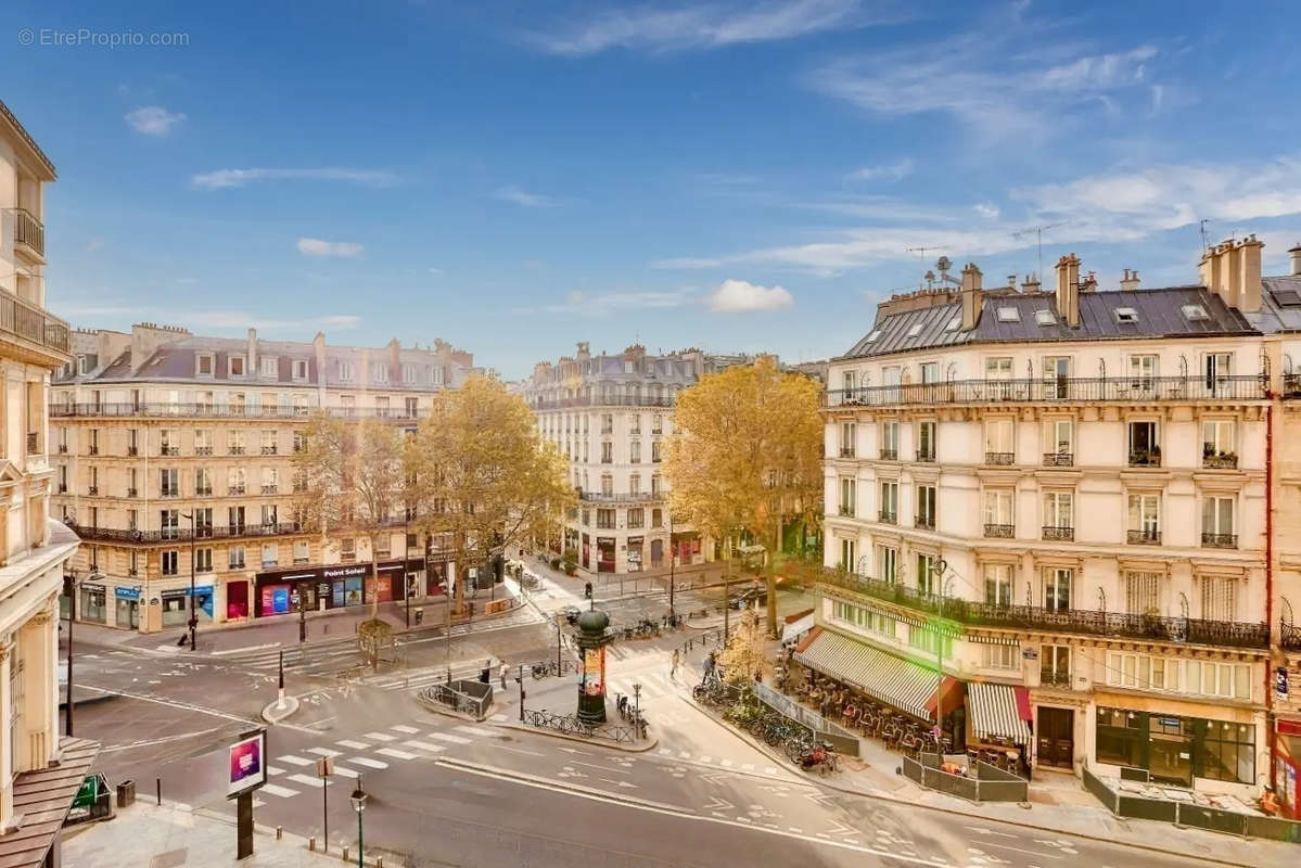 Appartement à PARIS-2E