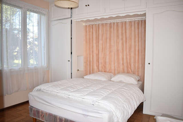 Maison à LA BREE-LES-BAINS