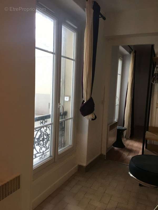 Appartement a louer paris-20e-arrondissement - 1 pièce(s) - 23 m2 - Surfyn