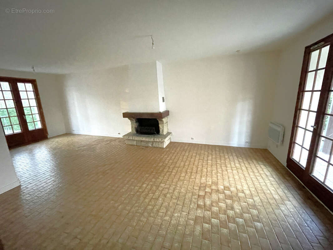 Maison à NOGENT-LE-PHAYE